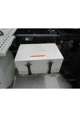 FREIGHTLINER COLUMBIA 112 BATTERY BOX