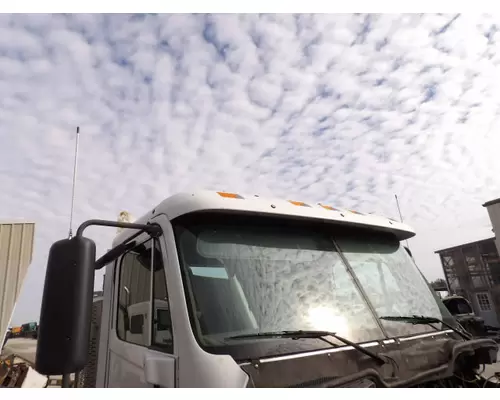 FREIGHTLINER COLUMBIA 112 CAB CLIP
