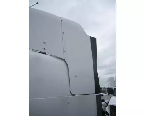 FREIGHTLINER COLUMBIA 112 CAB EXTENSION