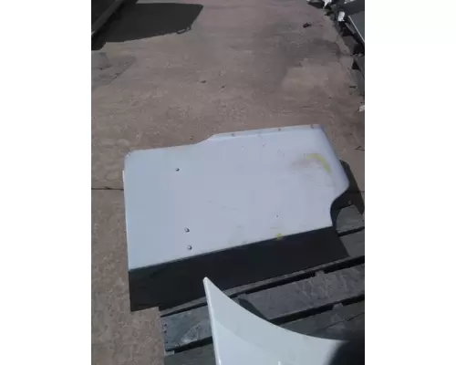 FREIGHTLINER COLUMBIA 112 CAB EXTENSION