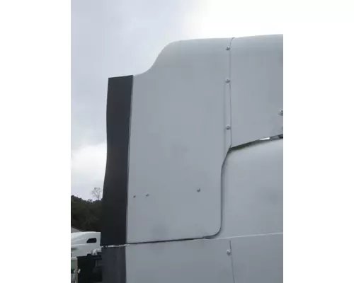 FREIGHTLINER COLUMBIA 112 CAB EXTENSION