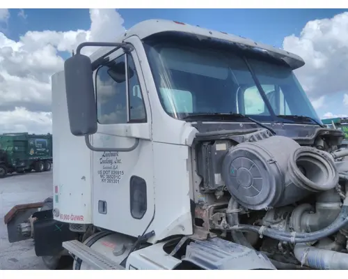 FREIGHTLINER COLUMBIA 112 CAB