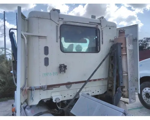 FREIGHTLINER COLUMBIA 112 CAB