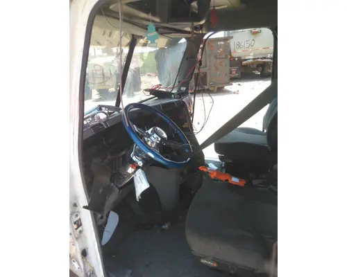 FREIGHTLINER COLUMBIA 112 CAB