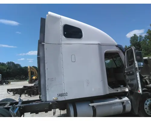 FREIGHTLINER COLUMBIA 112 CAB