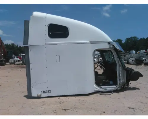 FREIGHTLINER COLUMBIA 112 CAB