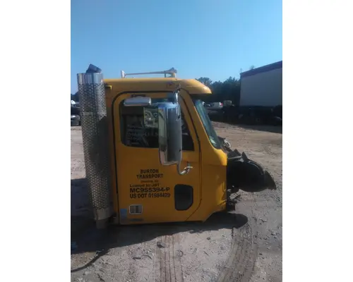 FREIGHTLINER COLUMBIA 112 CAB