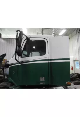 FREIGHTLINER COLUMBIA 112 CAB