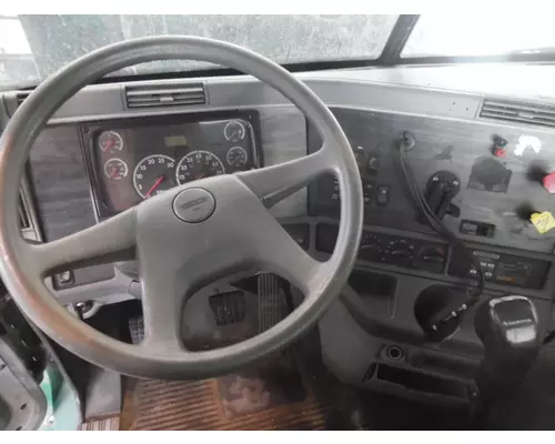 FREIGHTLINER COLUMBIA 112 CAB