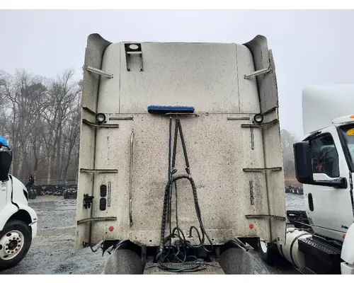 FREIGHTLINER COLUMBIA 112 CAB