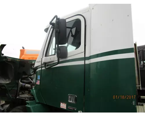 FREIGHTLINER COLUMBIA 112 CAB