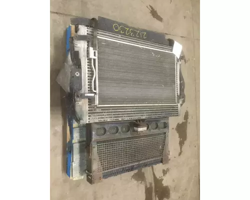 FREIGHTLINER COLUMBIA 112 COOLING ASSEMBLY (RAD, COND, ATAAC)