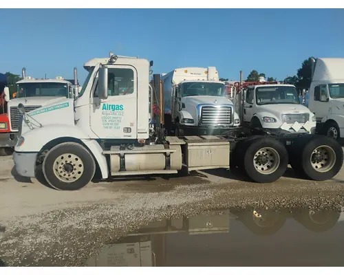 FREIGHTLINER COLUMBIA 112 Cab