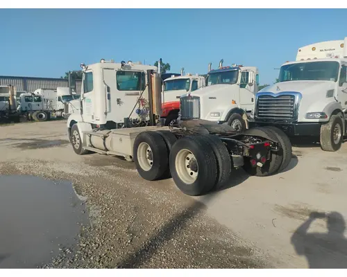 FREIGHTLINER COLUMBIA 112 Cab