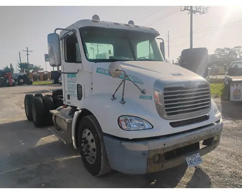 FREIGHTLINER COLUMBIA 112 Cab