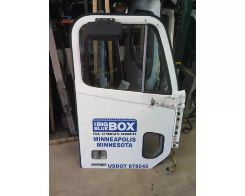 FREIGHTLINER COLUMBIA 112 DOOR ASSEMBLY, FRONT