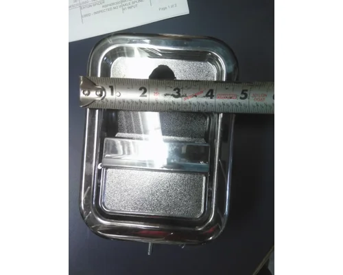 FREIGHTLINER COLUMBIA 112 DOOR HANDLE