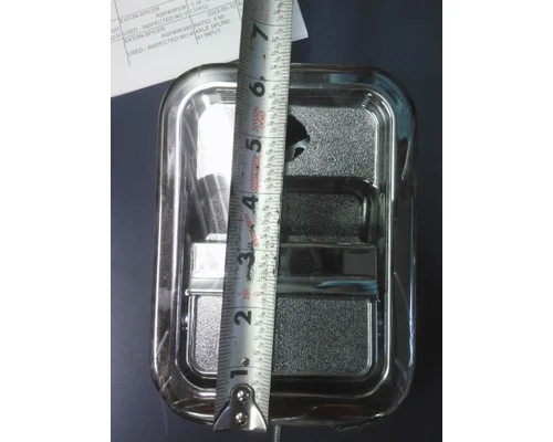 FREIGHTLINER COLUMBIA 112 DOOR HANDLE
