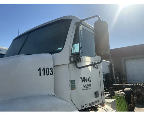 FREIGHTLINER COLUMBIA 112 Door Assembly, Front