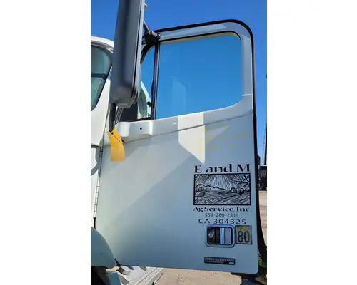 FREIGHTLINER COLUMBIA 112 Door Assembly, Front