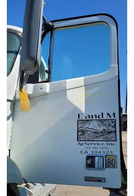 FREIGHTLINER COLUMBIA 112 Door Assembly, Front