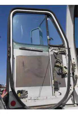 FREIGHTLINER COLUMBIA 112 Door Assembly, Front