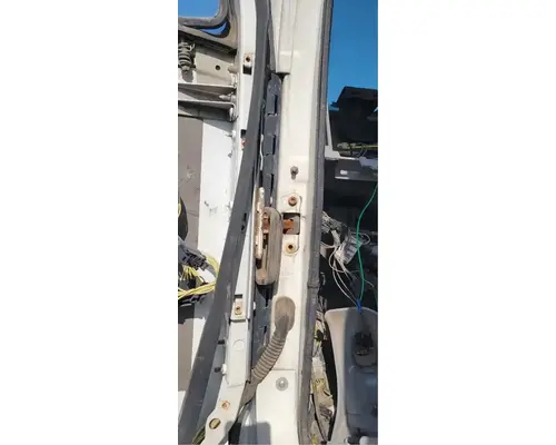 FREIGHTLINER COLUMBIA 112 Door Assembly, Front