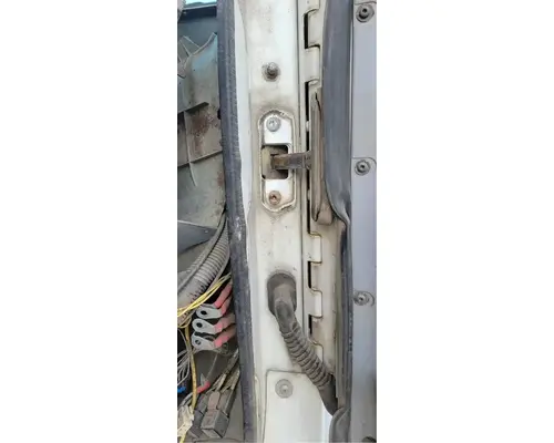 FREIGHTLINER COLUMBIA 112 Door Assembly, Front