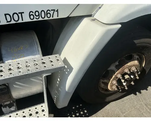 FREIGHTLINER COLUMBIA 112 Fender Extension