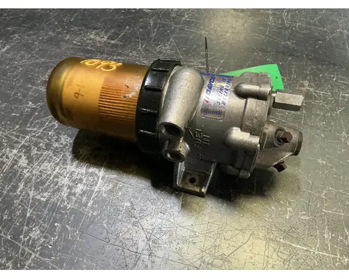 FREIGHTLINER COLUMBIA 112 FilterWater Separator