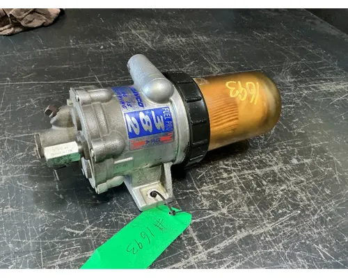 FREIGHTLINER COLUMBIA 112 FilterWater Separator