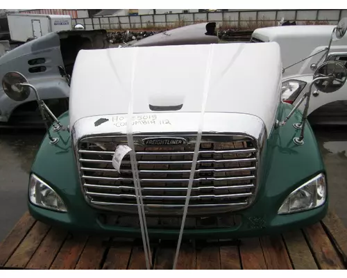 FREIGHTLINER COLUMBIA 112 HOOD