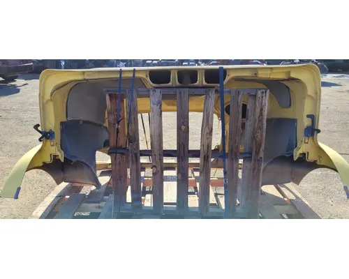 FREIGHTLINER COLUMBIA 112 Hood