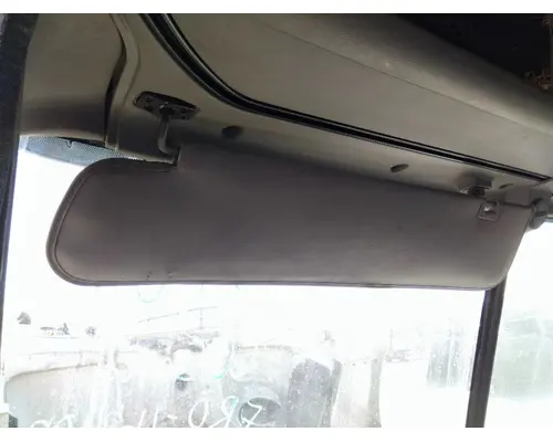 FREIGHTLINER COLUMBIA 112 INTERIOR SUN VISOR