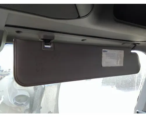FREIGHTLINER COLUMBIA 112 INTERIOR SUN VISOR