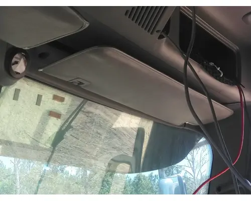 FREIGHTLINER COLUMBIA 112 INTERIOR SUN VISOR