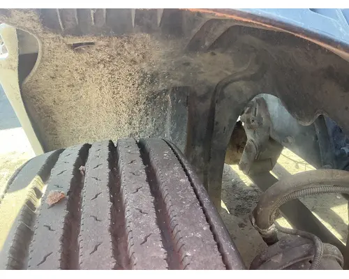 FREIGHTLINER COLUMBIA 112 Inner Fender