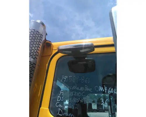 FREIGHTLINER COLUMBIA 112 MIRROR LOOK DOWN