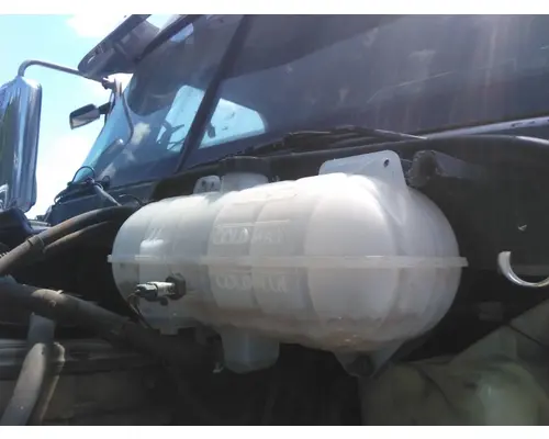 FREIGHTLINER COLUMBIA 112 RADIATOR OVERFLOW TANK