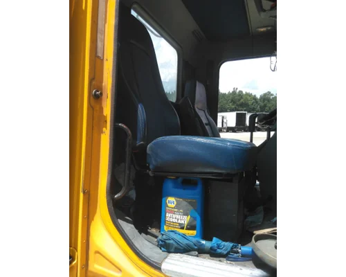 FREIGHTLINER COLUMBIA 112 SEAT, FRONT