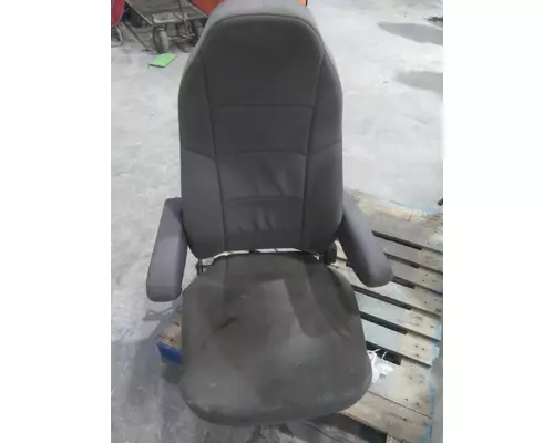 FREIGHTLINER COLUMBIA 112 SEAT, FRONT