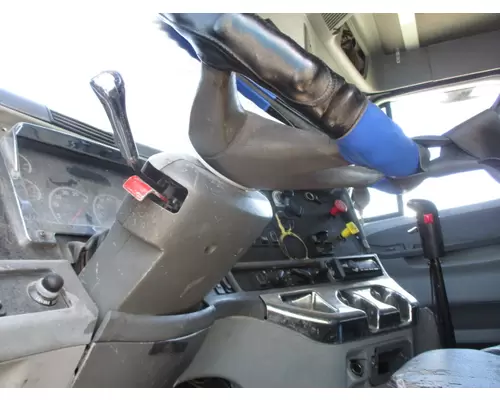 FREIGHTLINER COLUMBIA 112 STEERING COLUMN