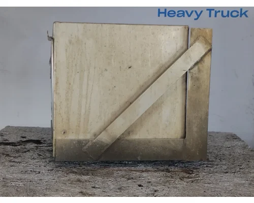 FREIGHTLINER COLUMBIA 112 TOOL BOX