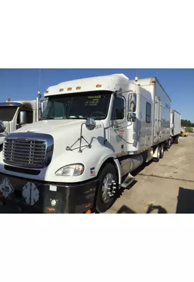 FREIGHTLINER COLUMBIA 112 WHOLE TRUCK FOR PARTS