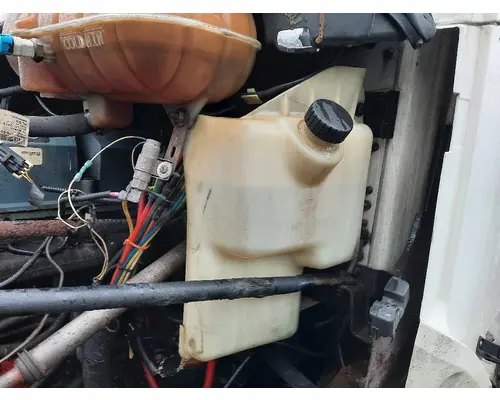 FREIGHTLINER COLUMBIA 112 WINDSHIELD WASHER RESERVOIR