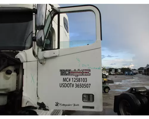FREIGHTLINER COLUMBIA 120 2001-2011 DOOR ASSEMBLY, FRONT