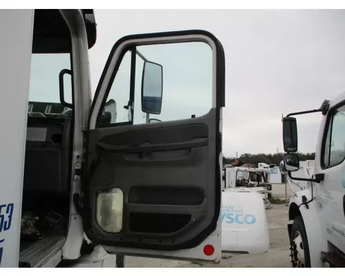 FREIGHTLINER COLUMBIA 120 2001-2011 DOOR ASSEMBLY, FRONT