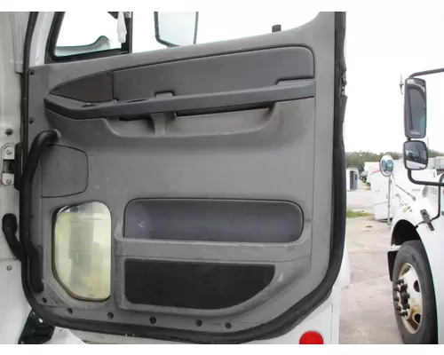 FREIGHTLINER COLUMBIA 120 2001-2011 DOOR ASSEMBLY, FRONT