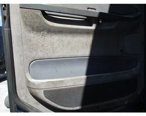 FREIGHTLINER COLUMBIA 120 2001-2011 DOOR ASSEMBLY, FRONT
