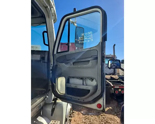 FREIGHTLINER COLUMBIA 120 2001-2011 DOOR ASSEMBLY, FRONT